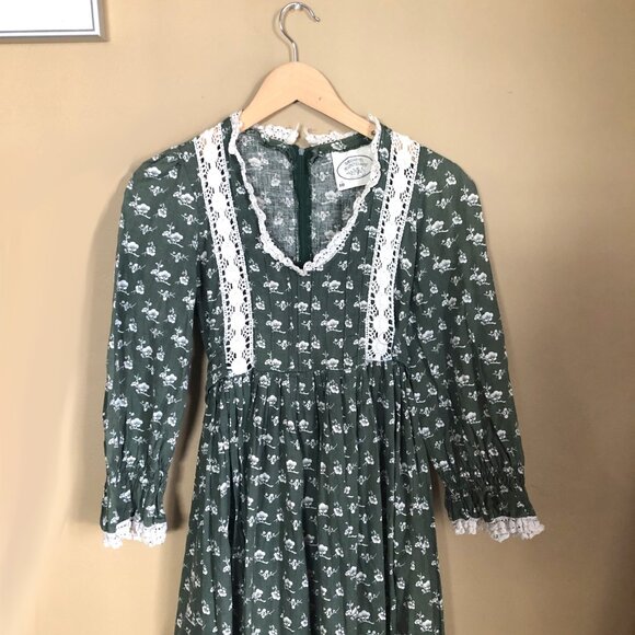 Laura Ashley vintage 1970s printers & dyers green floral prairie maxi dress 2 4 - Picture 4 of 12